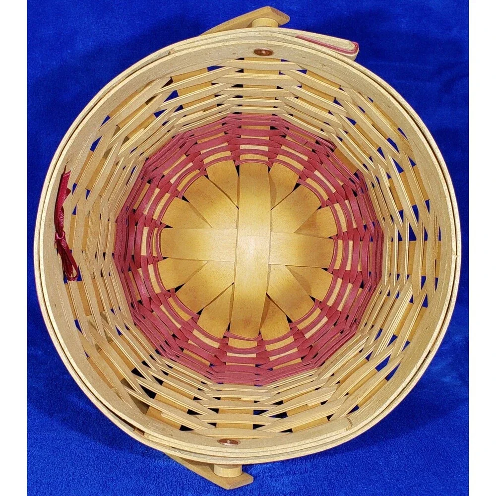 1999 Longaberger Homestead Basket #13871. COMBO: Liner, Tie-On, Protector